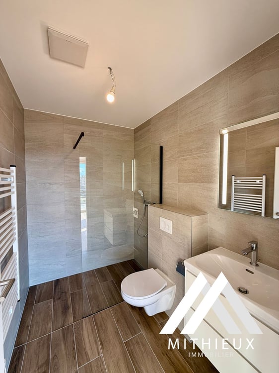 ATTIQUE NEUF DE 1.5 PCES, 130 M2 + TERRASSE PRIVÉE - SION 7