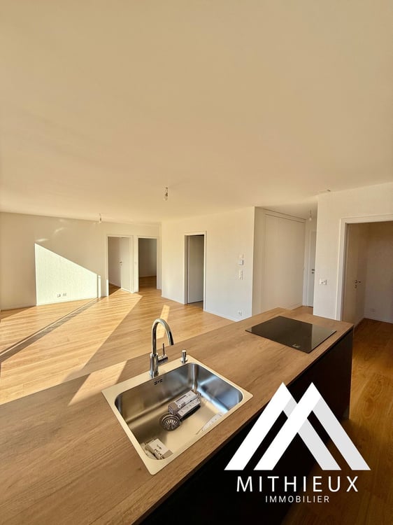 ATTIQUE NEUF DE 1.5 PCES, 130 M2 + TERRASSE PRIVÉE - SION 3