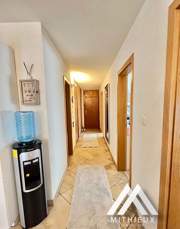 Bel appartement 4.5 Pces de 100 m² au coeur de Chamoson 8