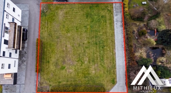 3.5 pièces de standing à finir selon vos goûts + 2 places de parc ! 2