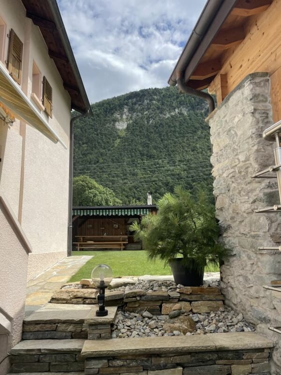 A Grône, Rez de jardin 1.5 pièces à louer 5