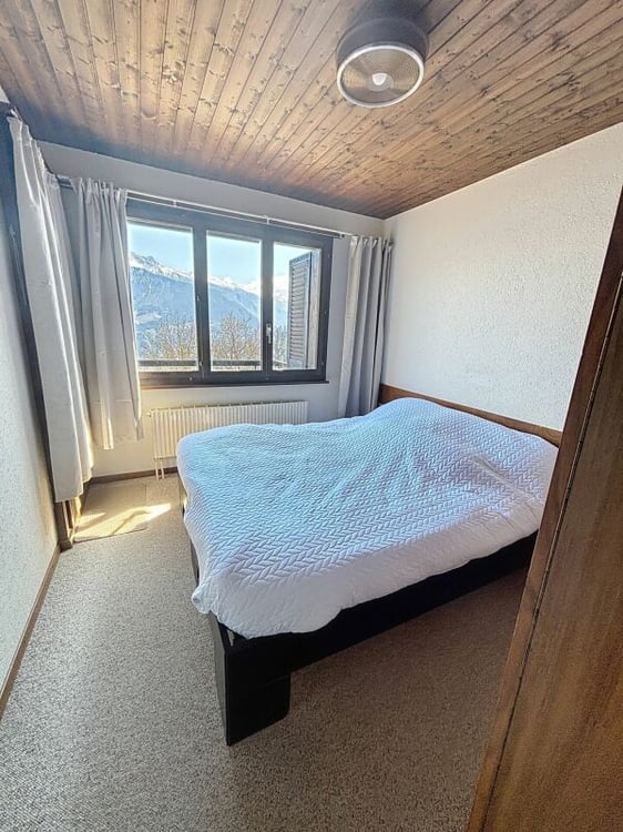 Appartement dans un chalet divisé en 2 à Mollens 6