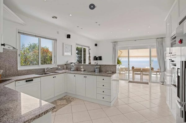 Villa individuelle 9 pièces à Côte d'Azur / près de Monaco 4