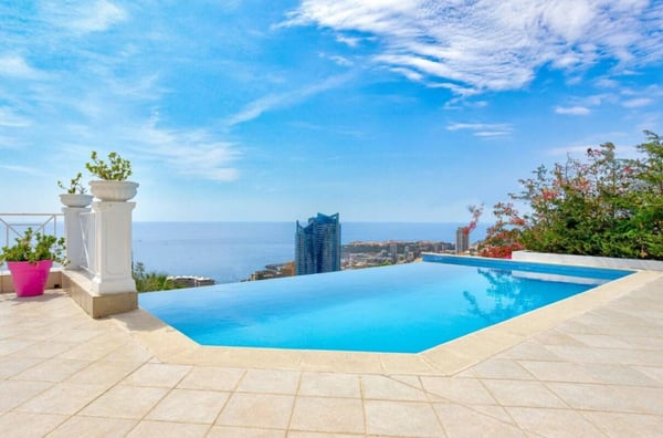 Villa individuelle 9 pièces à Côte d'Azur / près de Monaco 3