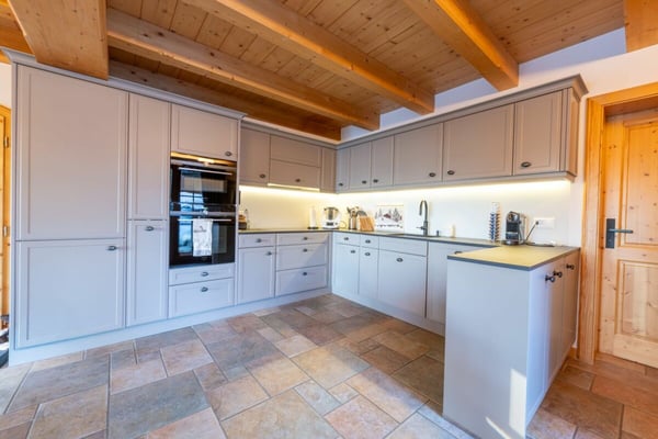 Magnifique chalet 6.5 pièces à Crans-Montana 4