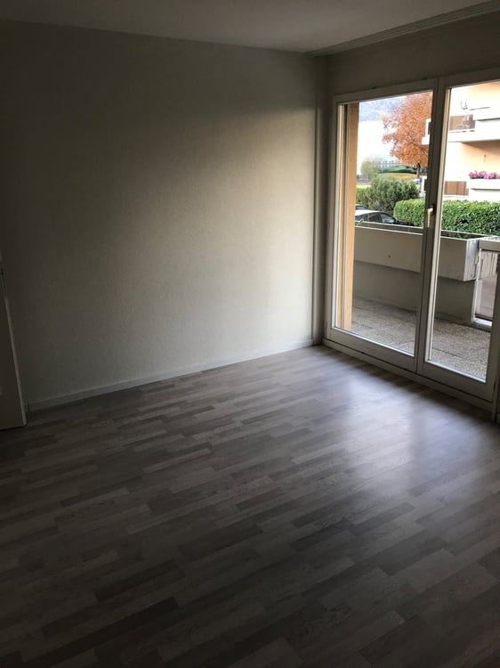 SPACIEUX 4.5P AVEC TERRASSE IDEALEMENT SITUE A CH-CONTHEY / MALOC-IMMO 2