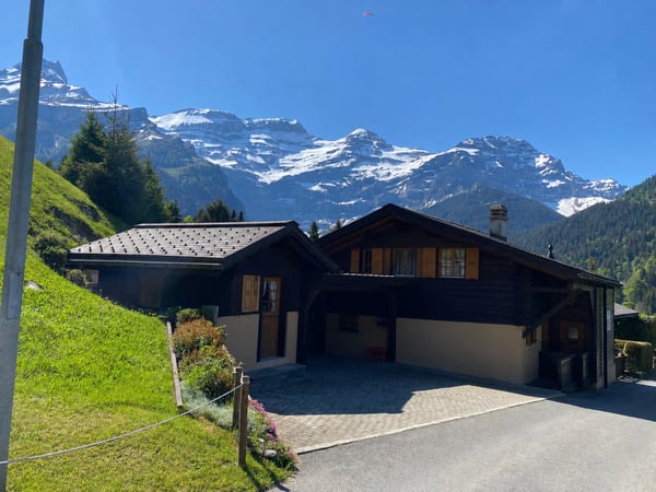 C’est exactement le genre de chalet que l’on imagine quand on rêve de la Suisse. 39