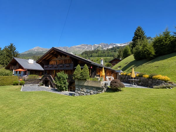 C’est exactement le genre de chalet que l’on imagine quand on rêve de la Suisse. 43