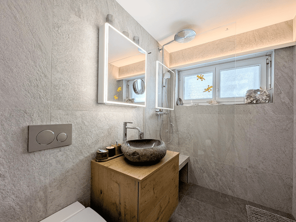 4.5 Zimmerwohnung mit unverbaubarem Matterhornblick 9