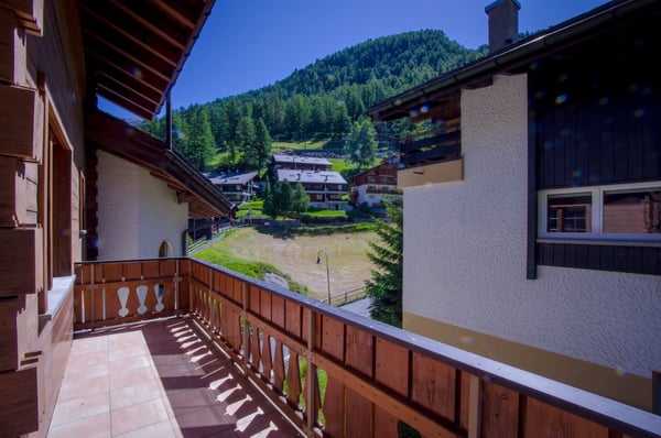 1.5-Zimmerwohnung mit atemberaubendem Matterhornblick zu vermieten 2