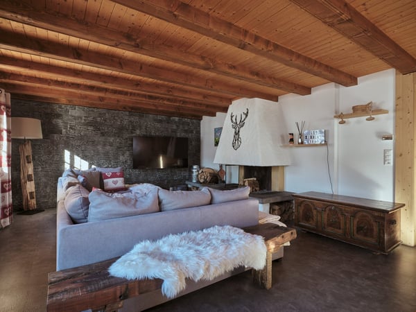 Demi-chalet