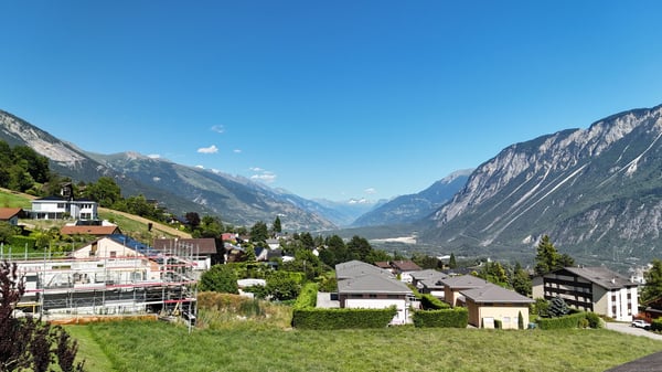 Prächtige 4.5-Zimmer-Wohnung mit Bergblick in Venthône 7