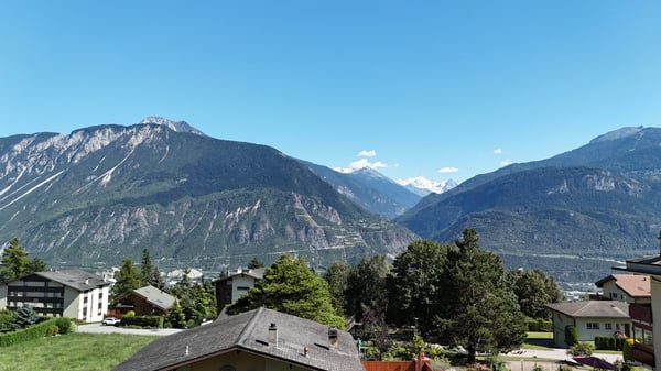 Prächtige 4.5-Zimmer-Wohnung mit Bergblick in Venthône 6
