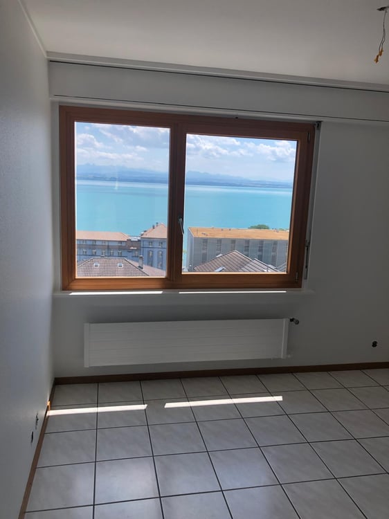 Charmant studio de 1.5 pièces avec vue lac à Neuchâtel 2