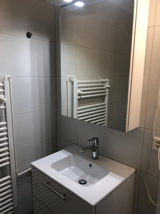 Charmant studio de 1.5 pièces avec vue lac à Neuchâtel 6