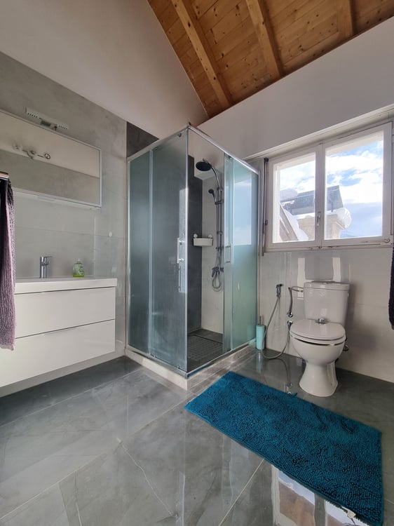 Maison entièrement rénovée à Bluche - seulement à 10 min en voiture de Crans- Montana / Ref. 1007-152 11