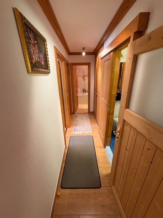 Exceptionnel 1.5 pièces avec vue panoramique au rez-de jardin au centre de Montana 9