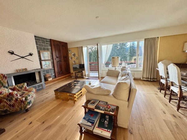 Appartement 4.1 pièces + studio en SI, avec potentiel, à 10 min à pied du centre de Crans 1