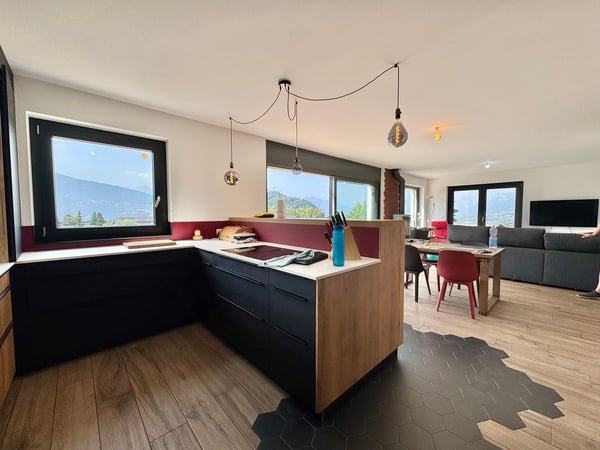 Maison neuve à Lens avec jardin et vue panoramique sur les montagnes et le lac 7