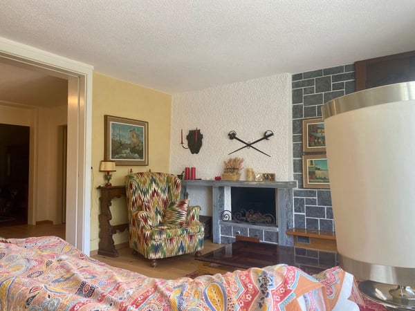 Appartement 4.1 pièces + studio en SI, avec potentiel, à 10 min à pied du centre de Crans 5