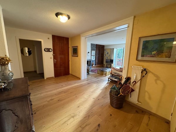Appartement 4.1 pièces + studio en SI, avec potentiel, à 10 min à pied du centre de Crans 7