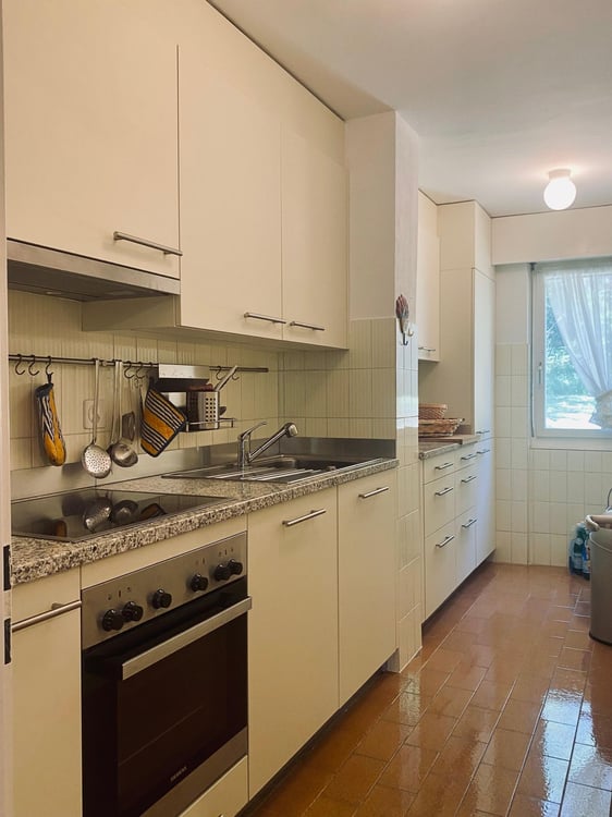 Appartement 4.1 pièces + studio en SI, avec potentiel, à 10 min à pied du centre de Crans 8