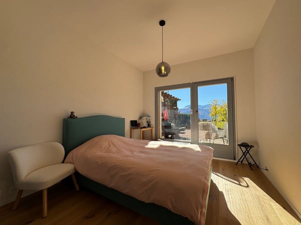 Charmant 1.5 pièces rénové avec terrasse et vue sur les Alpes 13