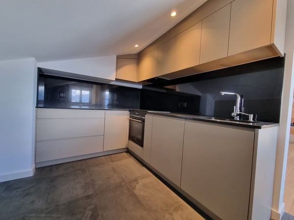 Appartement 1.5 pièces refait à neuf avec vue imprenable à 600 mètres du centre de Montana / Ref. 1007-610 5