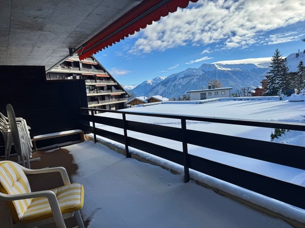Hypercentre de Montana! Appartement 1,5 pièces avec vue, balcons et au calme / Ref. 1207-680 2