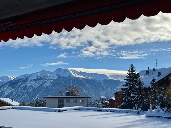 Hypercentre de Montana! Appartement 1,5 pièces avec vue, balcons et au calme / Ref. 1207-680 1