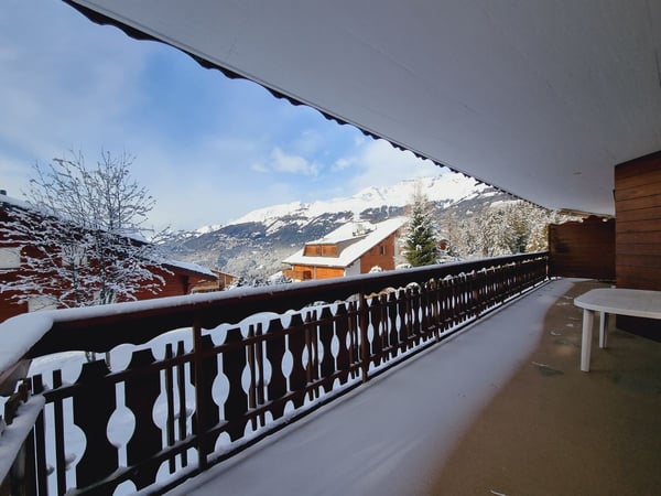 Lumineux appartement de 1.5p à seulement 5 min en voiture du centre de Crans / Ref. 1007-661 12