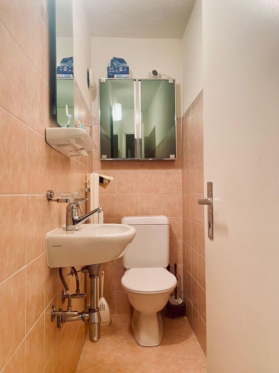 Appartement 4.1 pièces + studio en SI, avec potentiel, à 10 min à pied du centre de Crans 12