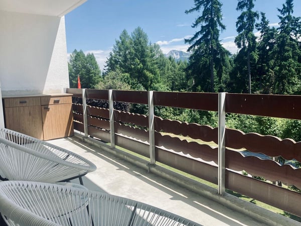 Appartement 4.1 pièces + studio en SI, avec potentiel, à 10 min à pied du centre de Crans 3