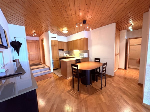 Appartement de 1.5 pièces - situation idéale proche du centre de Montana au calme 1