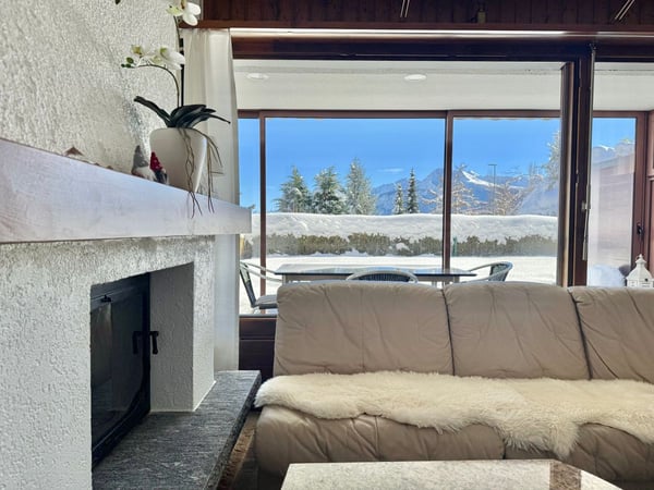 Bel appartement 1.5 pièces en rez-de-jardin prés de l'arrêt de funiculaire de Blûche / Ref. 1007-684 3