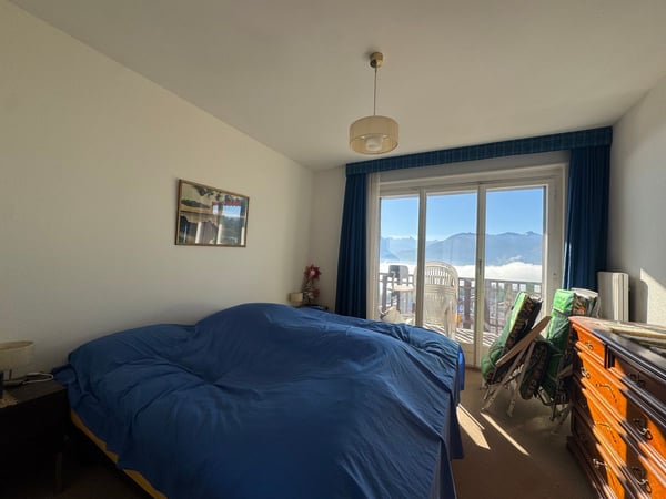 Appartement en SI de 1.5p au centre de Montana à rénover 9