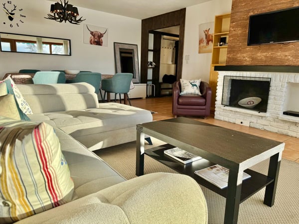 Appartement 1.5 en SI à deux pas du centre de Crans - lumineux avec belle vue et jardin 11