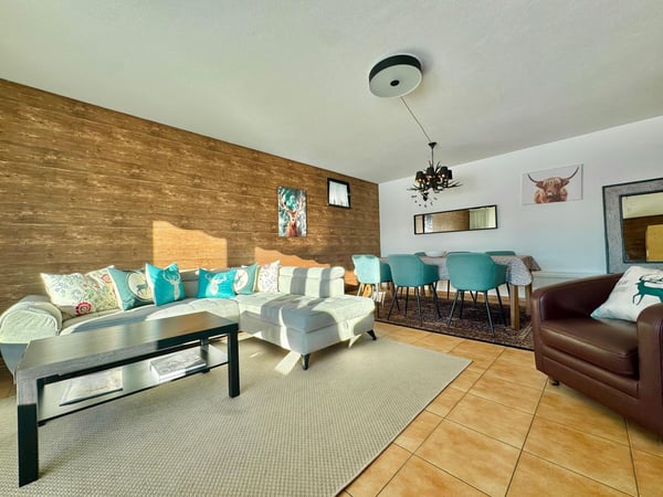 Appartement 1.5 en SI à deux pas du centre de Crans - lumineux avec belle vue et jardin 3