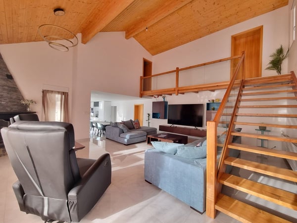 Maison entièrement rénovée à Bluche - seulement à 10 min en voiture de Crans- Montana / Ref. 1007-152 8