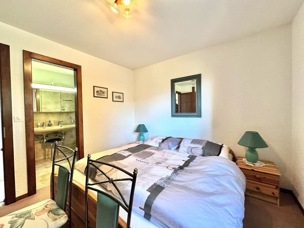 Bel appartement 1.5 pièces en rez-de-jardin prés de l'arrêt de funiculaire de Blûche / Ref. 1007-684 9