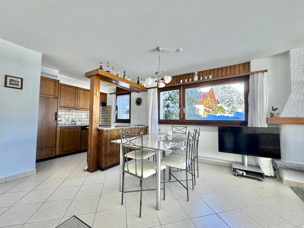 Bel appartement 1.5 pièces en rez-de-jardin prés de l'arrêt de funiculaire de Blûche / Ref. 1007-684 8