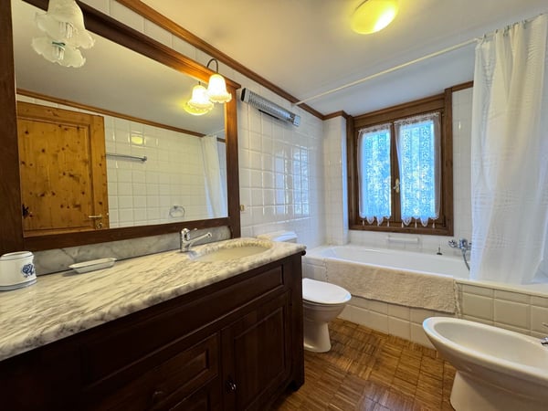 Chalet d'Exception avec Appartement Indépendant à deux pas du Golf Ballesteros. / Ref. 1007-675 11