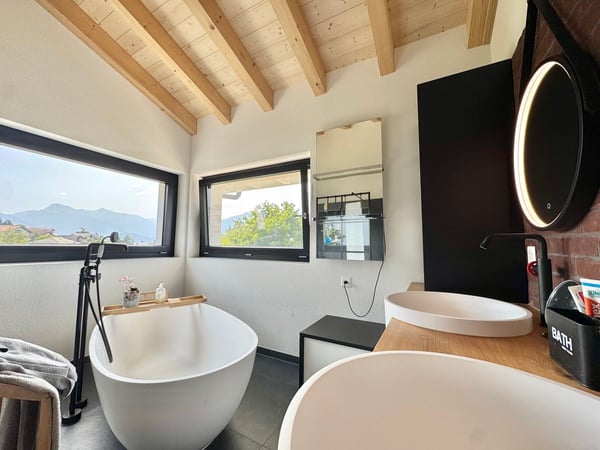 Maison neuve à Lens avec jardin et vue panoramique sur les montagnes et le lac 4