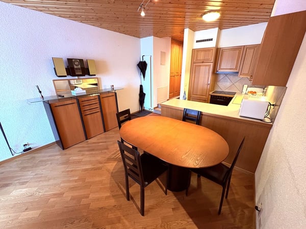 Appartement de 1.5 pièces - situation idéale proche du centre de Montana au calme 7