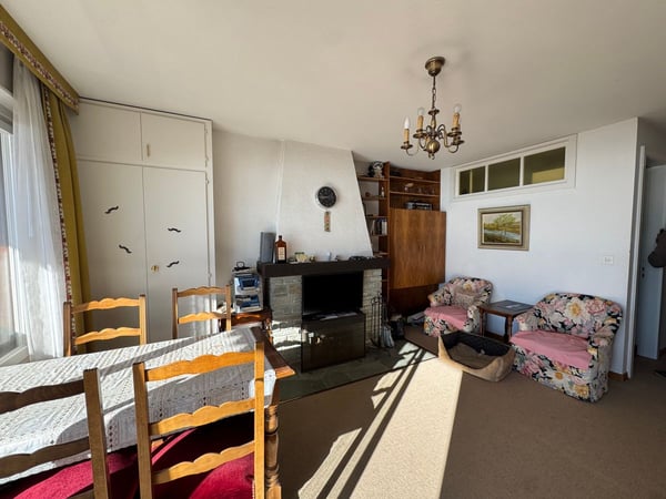 Appartement en SI de 1.5p au centre de Montana à rénover 6