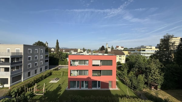 Frisch sanierte 3.5 Zi-Wohnung 10