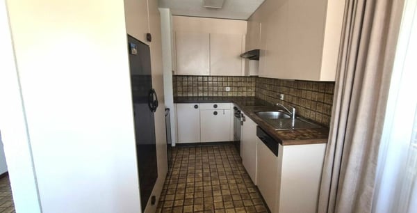 Grosszügige 4.5 Zimmerwohnung an ruhiger Lage 2