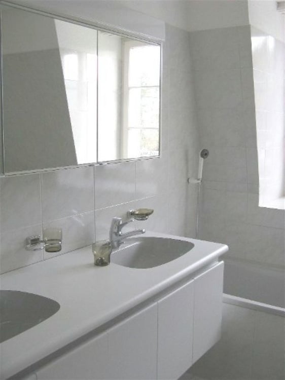 Helle und geräumige 3 1/2 Zimmerwohnung in Jugendstilhaus 8
