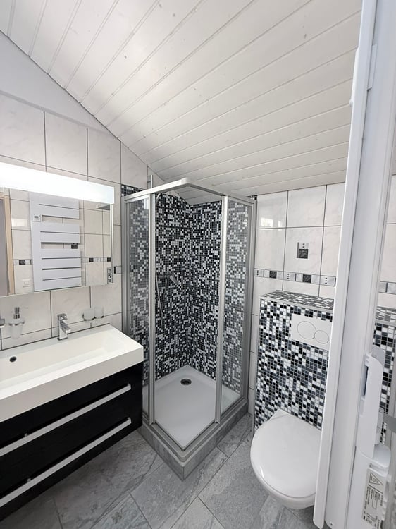 Modernes Reiheneinfamilienhaus in familienfreundlichem Quartier 9