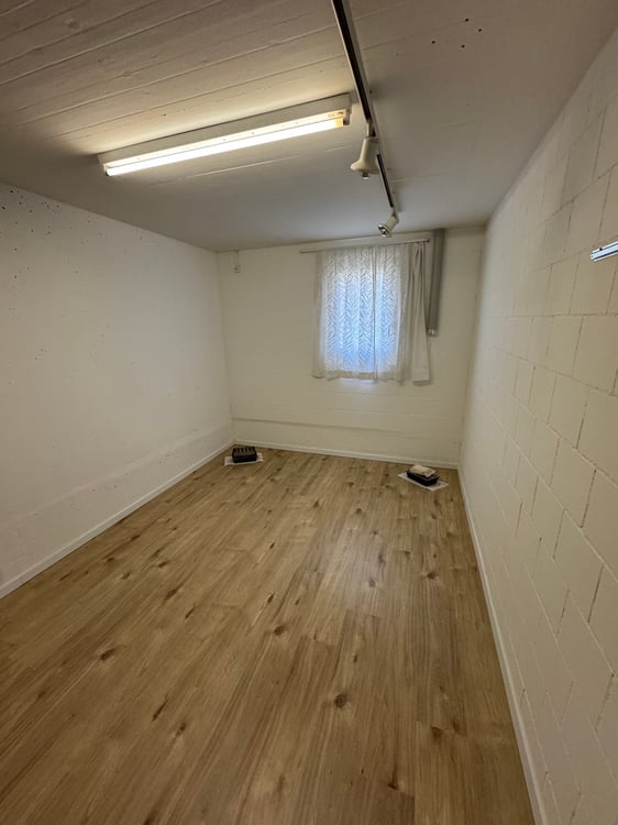 Helle 1.5-Zimmer-Wohnung in Belp im Eigentumsstandard 9